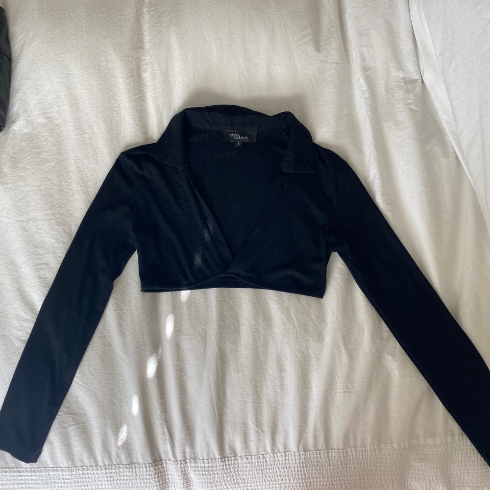 Style Addict Cropped Collared Longsleeve Shirt